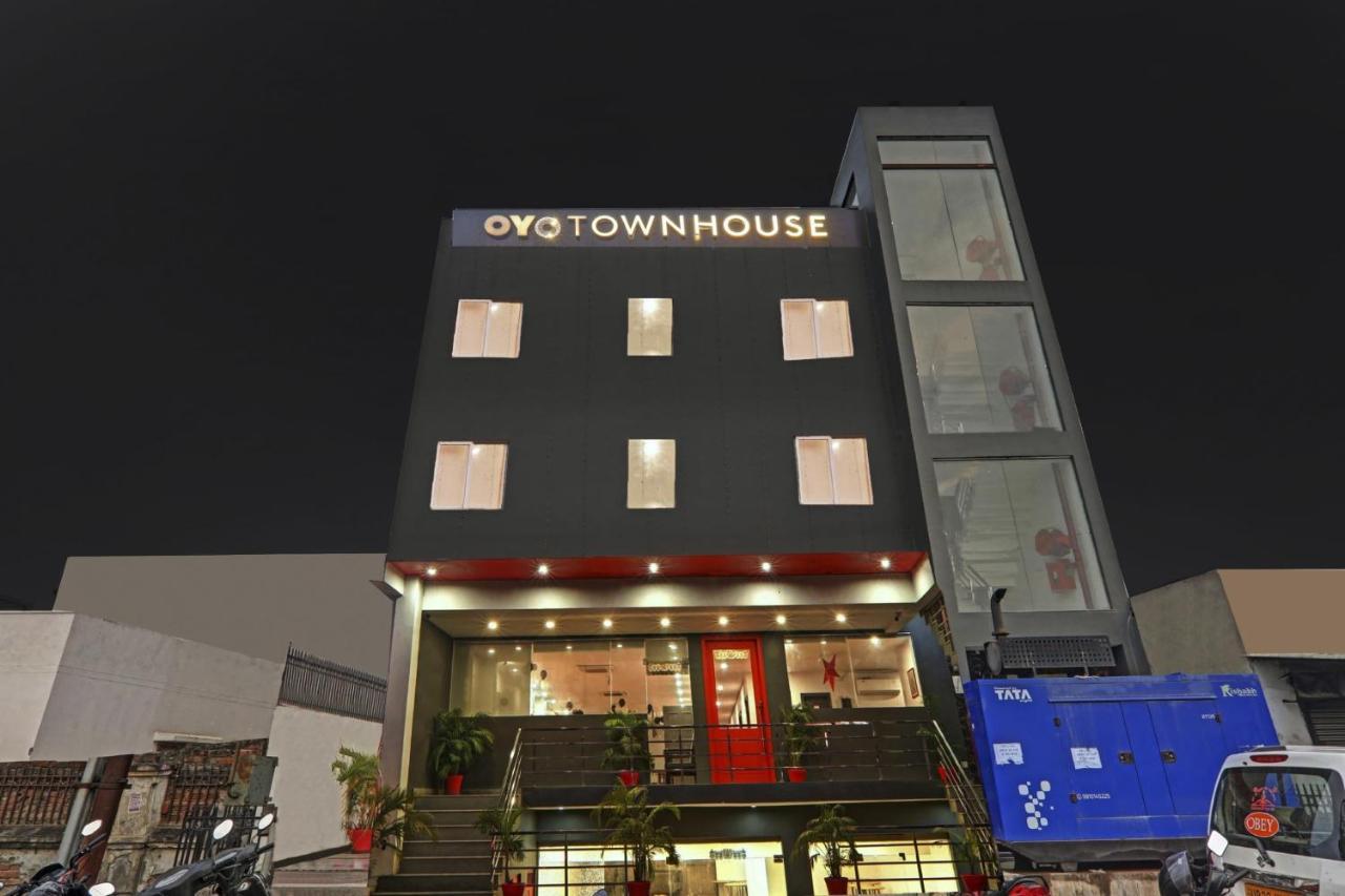 Townhouse The Shubham 호텔 Bijnaur 외부 사진